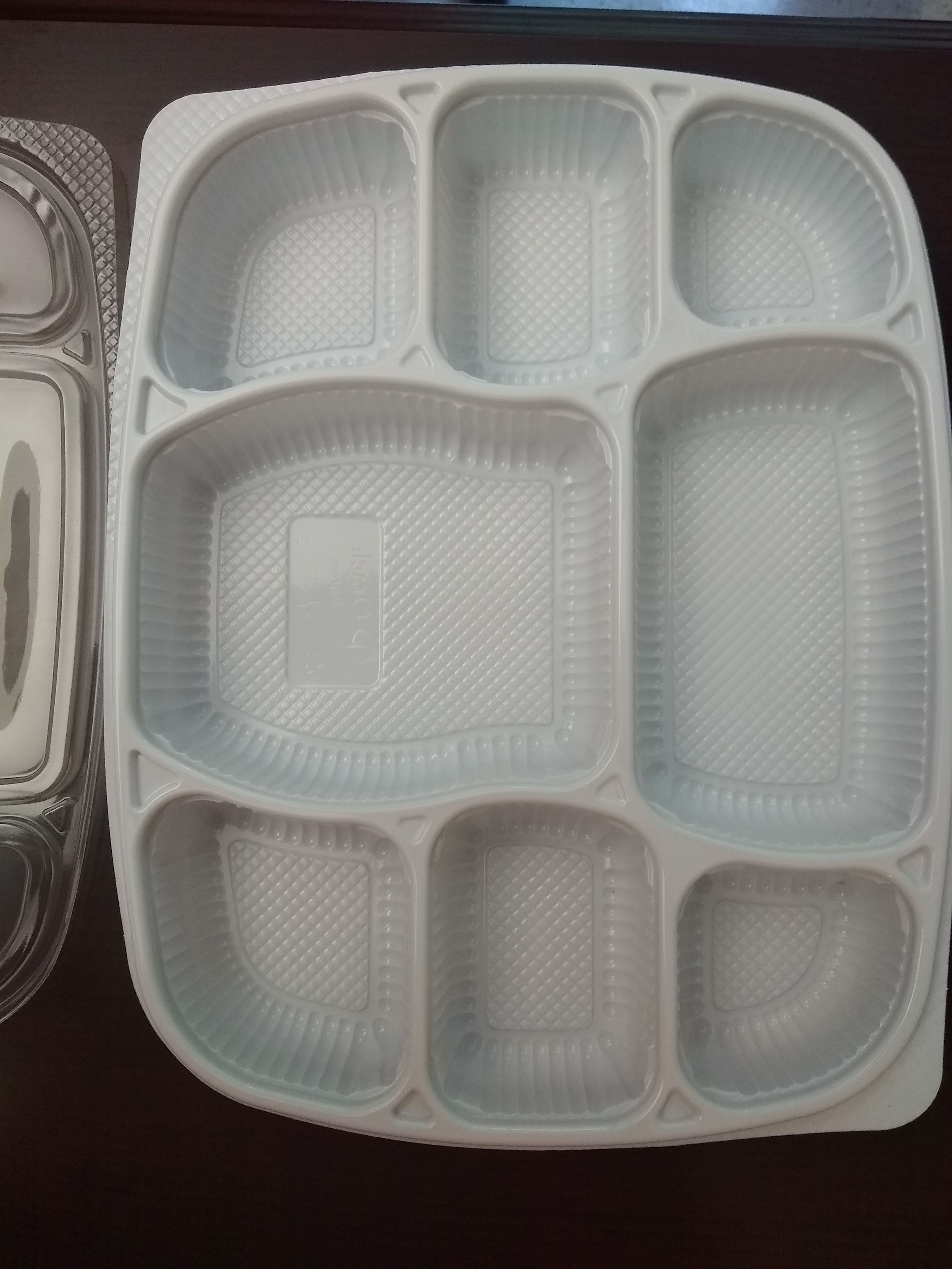 8 Compartment Plate (Thali ) w/ Lid, 10 Pcs To go Container Thali - White  #40885