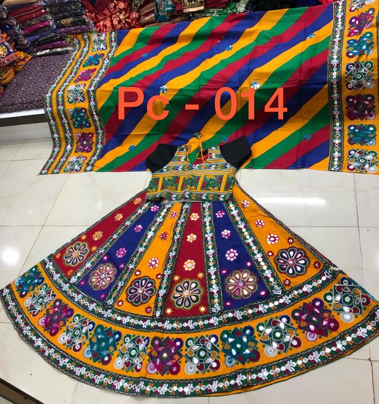 Navratri Garba Dress at Rs 100/piece | डांडिया ड्रेस in Ahmedabad | ID:  21390211197