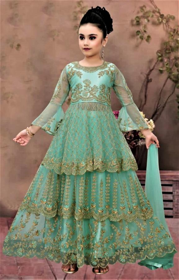 Latest Pakistani Wedding Wear - Golden Blouse Shocking Pink Lehenga | Pink  lehenga, Pakistani bridal couture, Pakistani bridal wear
