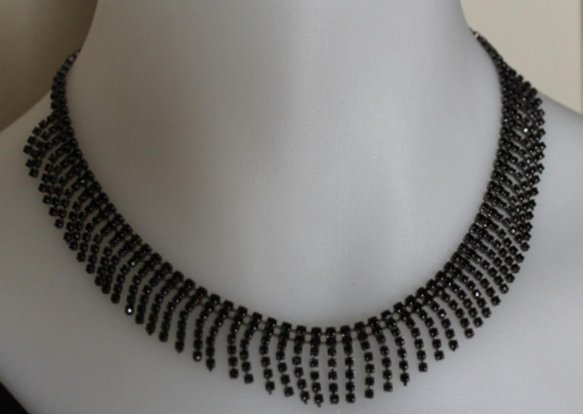 black crystal necklace set