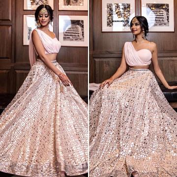 Buy Pink Net Embellished Zari Plunging V Floral Fish Tail Lehenga Set For  Women by Nitika Gujral Online at Aza Fashions.