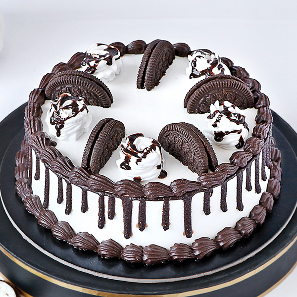 Oreo Drip Cake Half Kg Buy Cakes Chocolates Online