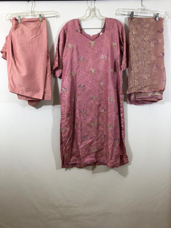 Meenoo's - Fiji - Kameez w/patiyala pants 5345/075 (L-XL) Price : $46.95  Same or Similar design available in store near you. | Facebook