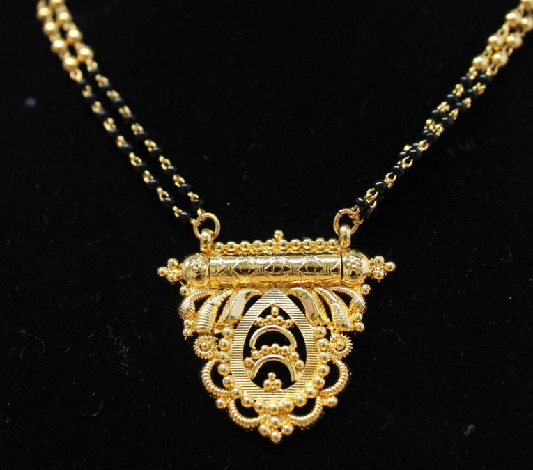 Traditional Golden Mangal Sutra with Filigree Work #21779 | DesiClik ...